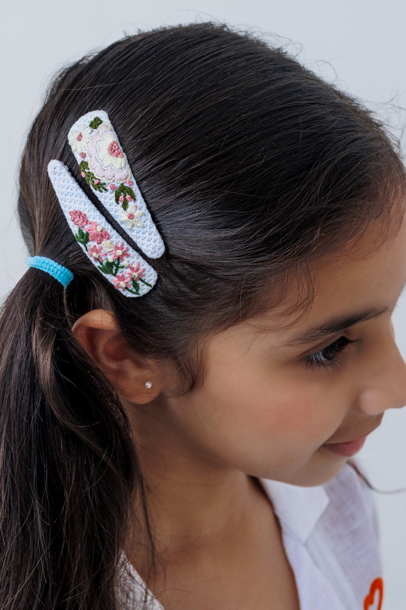 White garden Hair clips