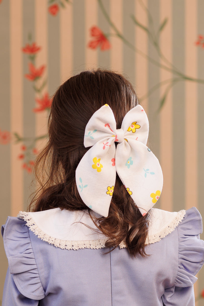 Poppy Play Bow