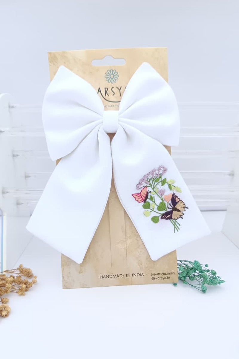 Flutter bloom bow