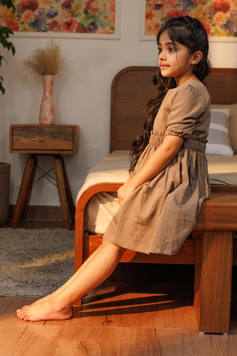 The everyday Mocha Dress