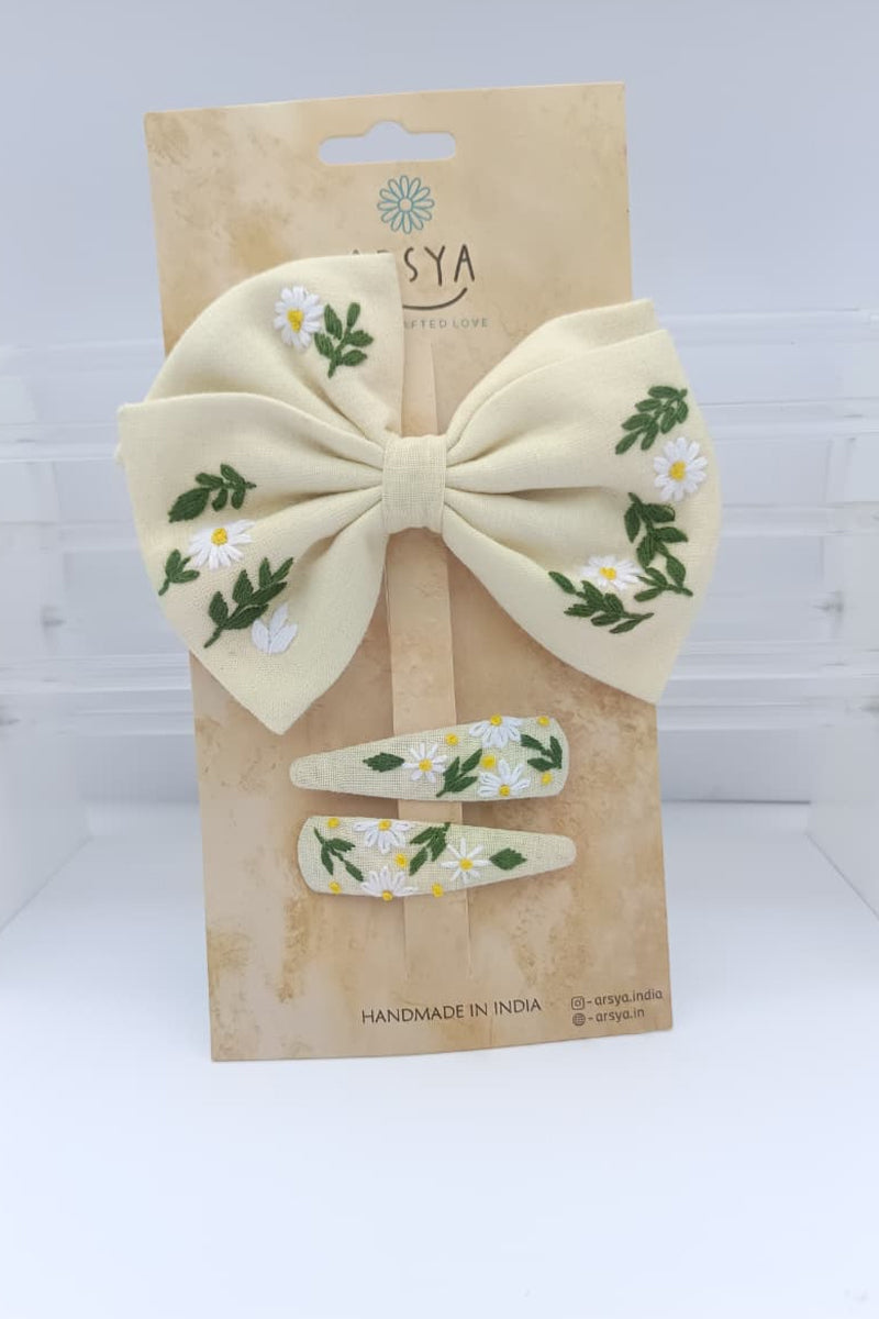 Soft Garden Tie Bow and Tic Tac Set
