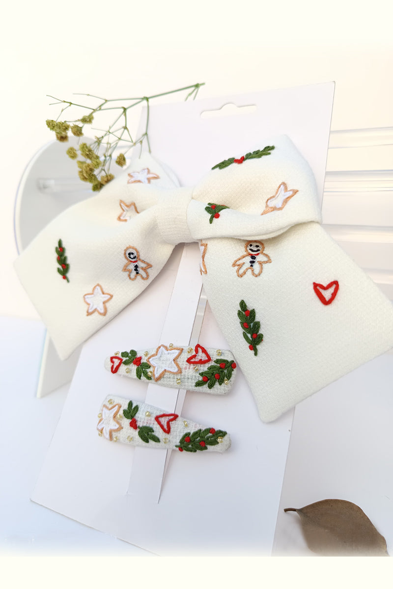 Frosted Fancy Now Bow and a Pair of Tic Tac