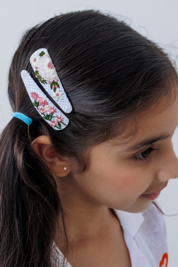 White garden Hair clips