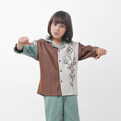 Color burst blossom shirt
