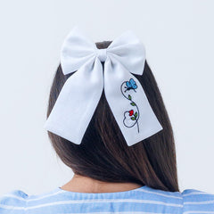Winged blossom bow