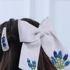 Beige Linen Bow and Tic Tac Set