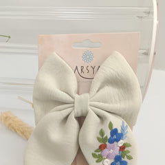 Silken flora bow