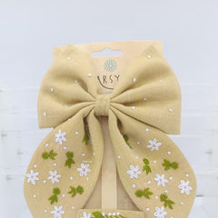Honeyed Flora set of bow and tic tac set