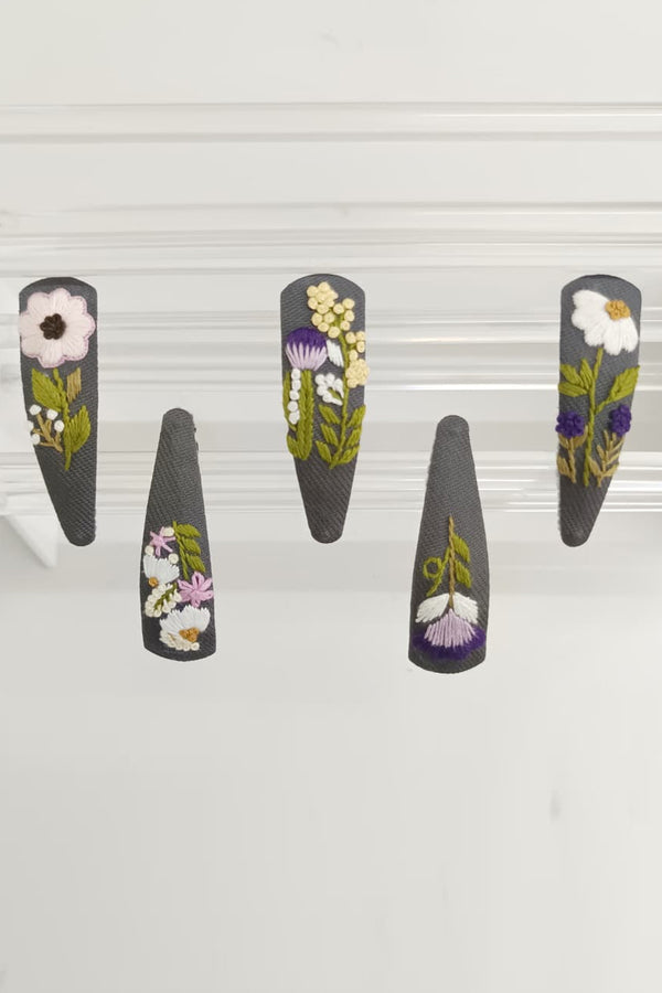 Dusky violet tic tac set