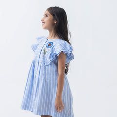 Florette in blue dress