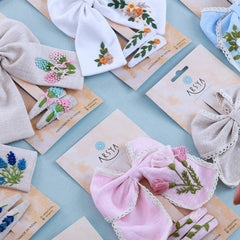 Pink Flowers Bow and Tic Tac Set