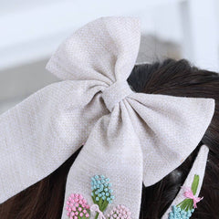 The Bouquet Bow and Tic Tac Set