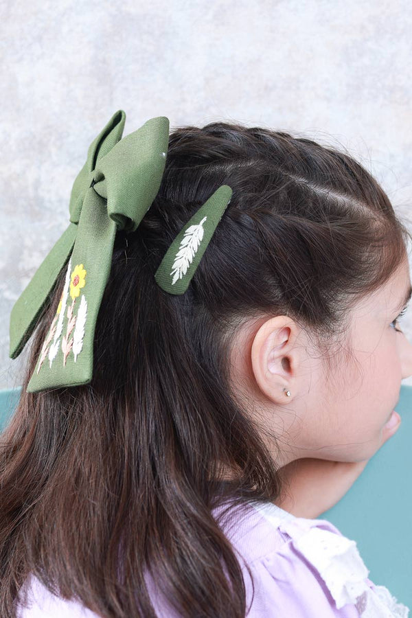 The Sunflower Bow and Tic Tac Set