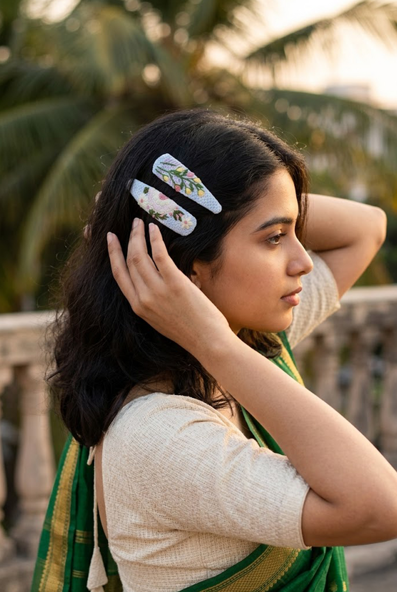 White garden Hair clips