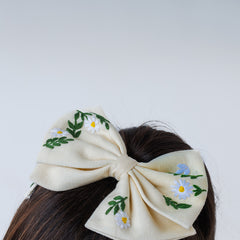 Soft Garden Tie Bow and Tic Tac Set